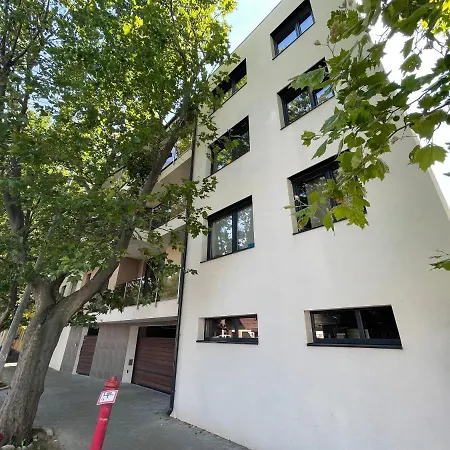 Szofi Apartman דירה שיופוק